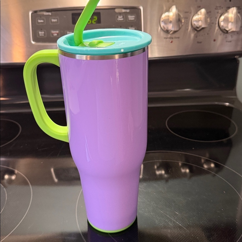 Purple and Green swig with Straw - Picture 2 of 5